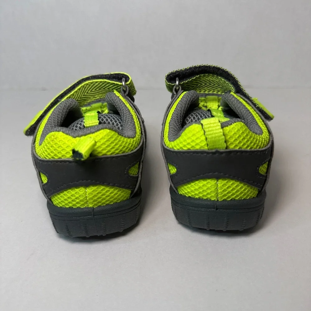 OshKosh B'gosh Domino Kids Toddler Sneakers Grey Green Size 6 Athletic NEW